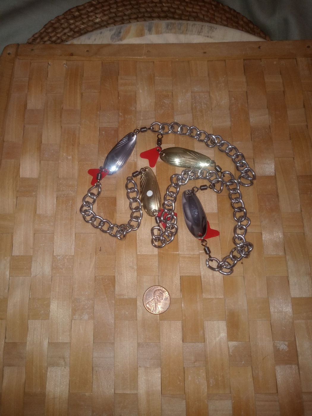Obipele is a novice divination chain arranged on a traditional woven mat